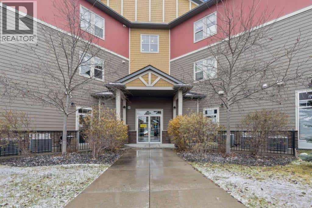 9211, 101 Sunset Drive — Cochrane, Alberta - Photo 3 of 19