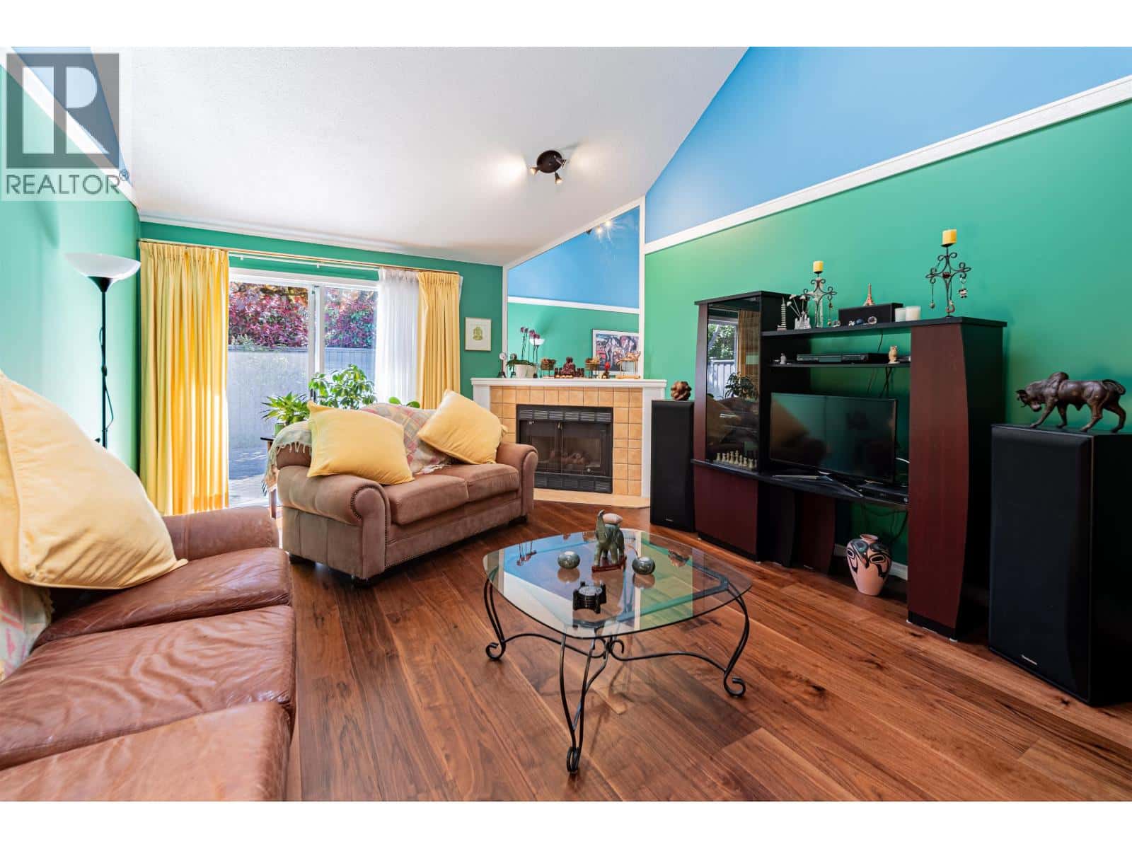 2 8111 FRANCIS ROAD — Richmond, British Columbia - Photo 2 of 32