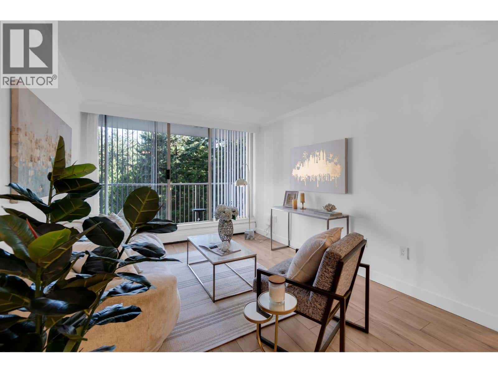 807 2004 FULLERTON AVENUE — North Vancouver, British Columbia - Photo 5 of 31