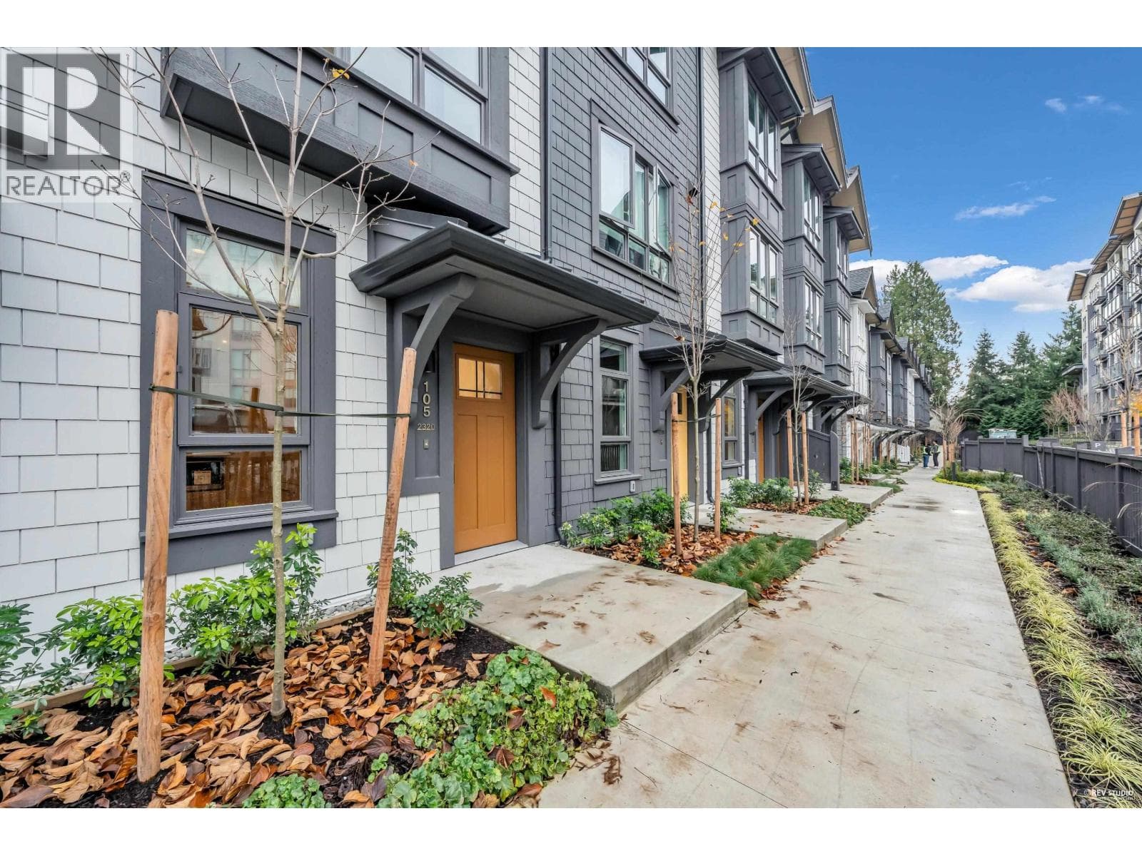 105 2320 EMERY COURT — North Vancouver, British Columbia - Main photo