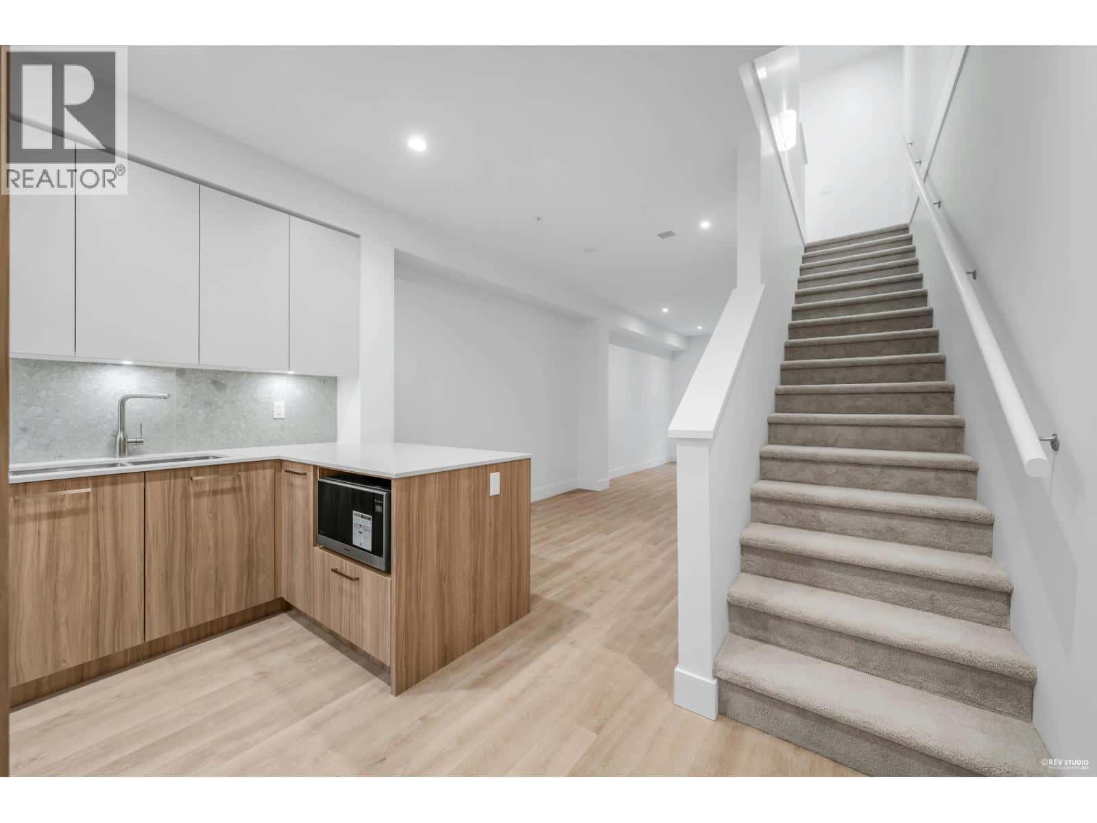 105 2320 EMERY COURT — North Vancouver, British Columbia - Photo 2 of 33