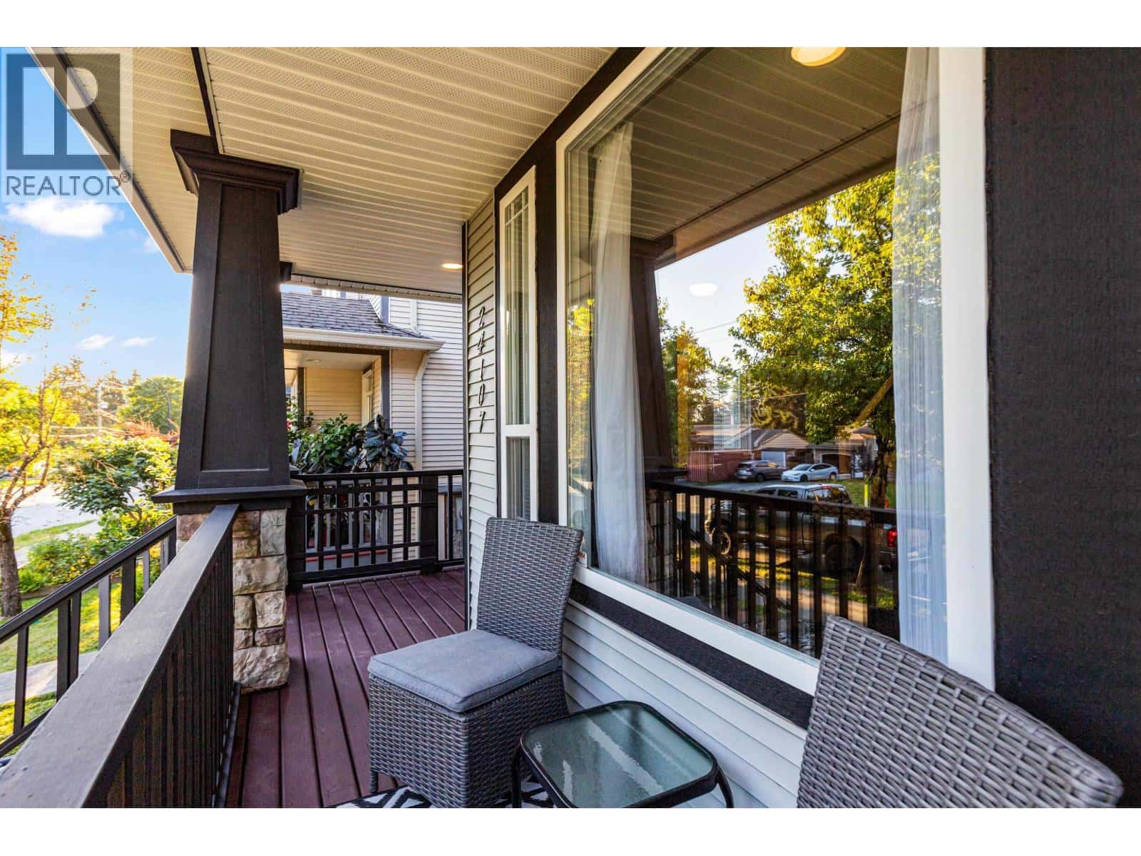 24107 102 AVENUE — Maple Ridge, British Columbia - Photo 3 of 39