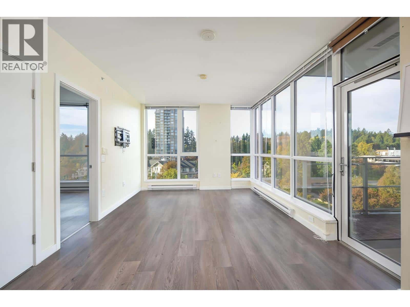 1009 271 FRANCIS WAY — New Westminster, British Columbia - Photo 5 of 37