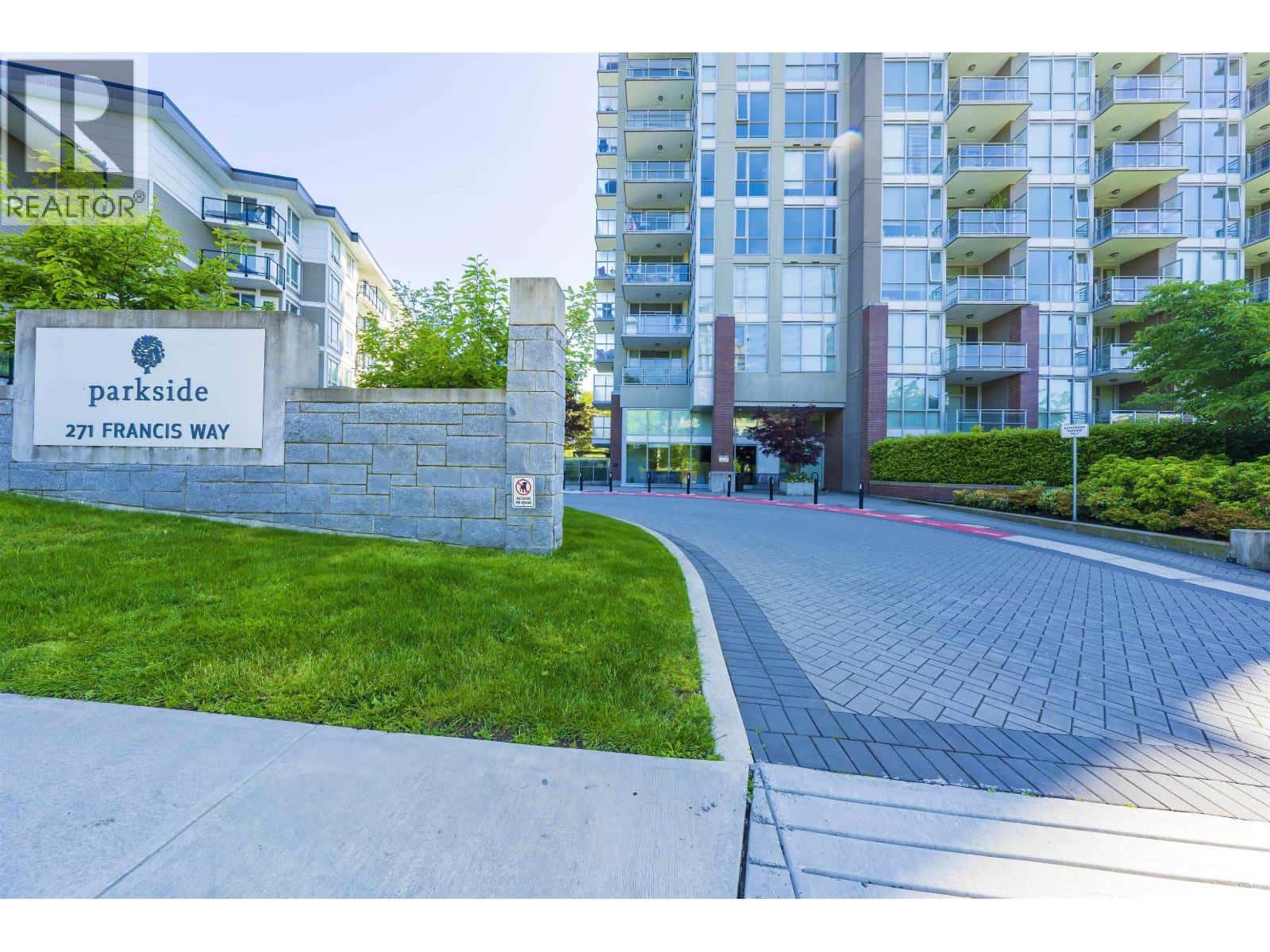 1009 271 FRANCIS WAY — New Westminster, British Columbia - Photo 3 of 37