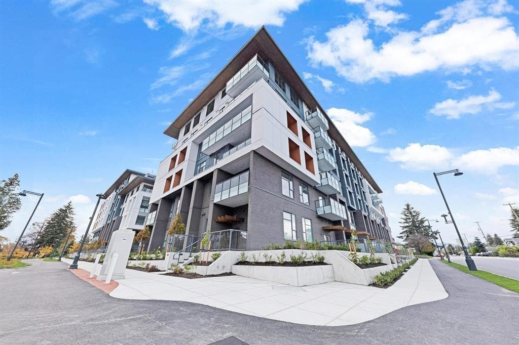 E112 10829 140 STREET — Surrey, British Columbia - Main photo