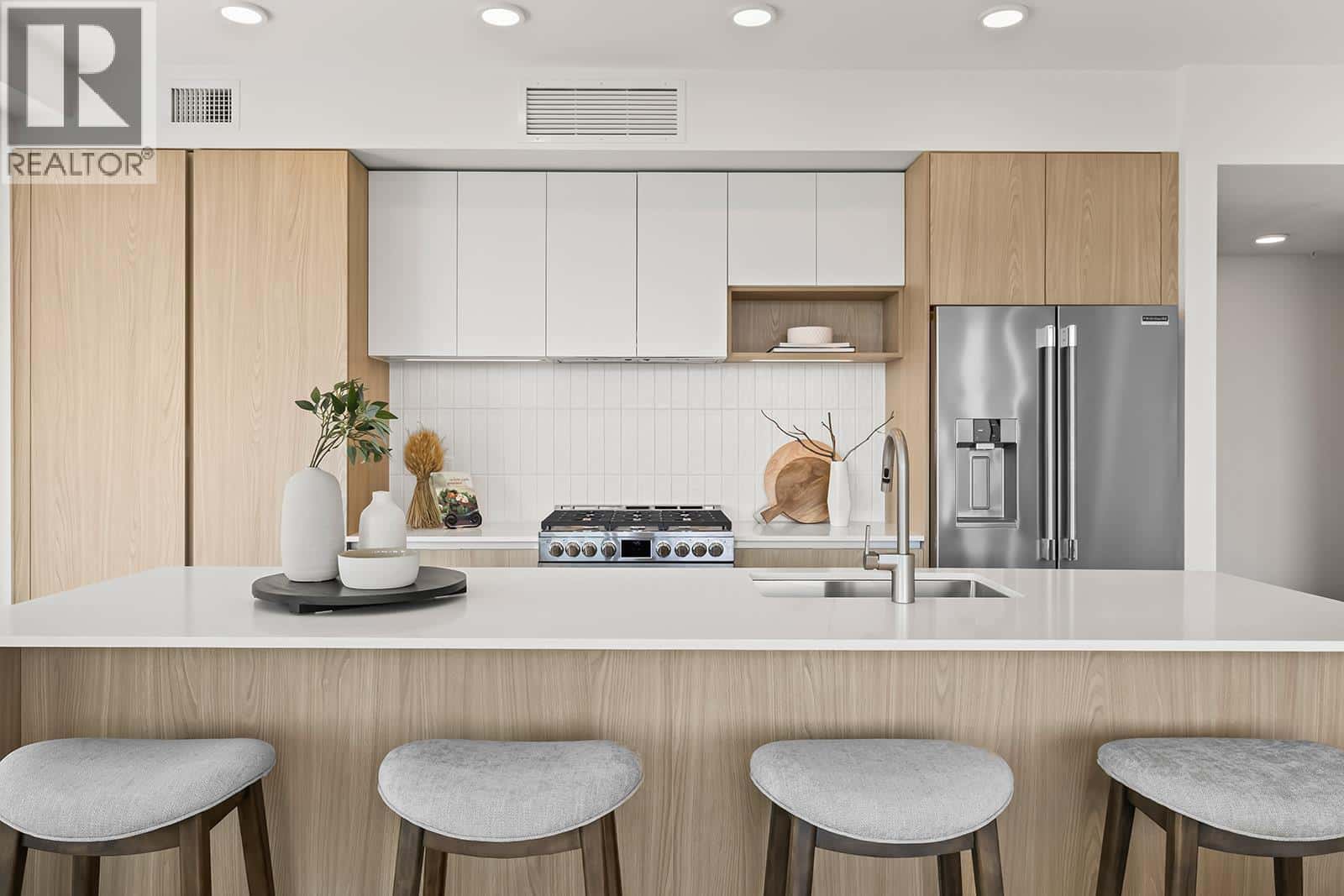 2780 Olalla Road Unit# 404 — West Kelowna, British Columbia - Photo 4 of 71