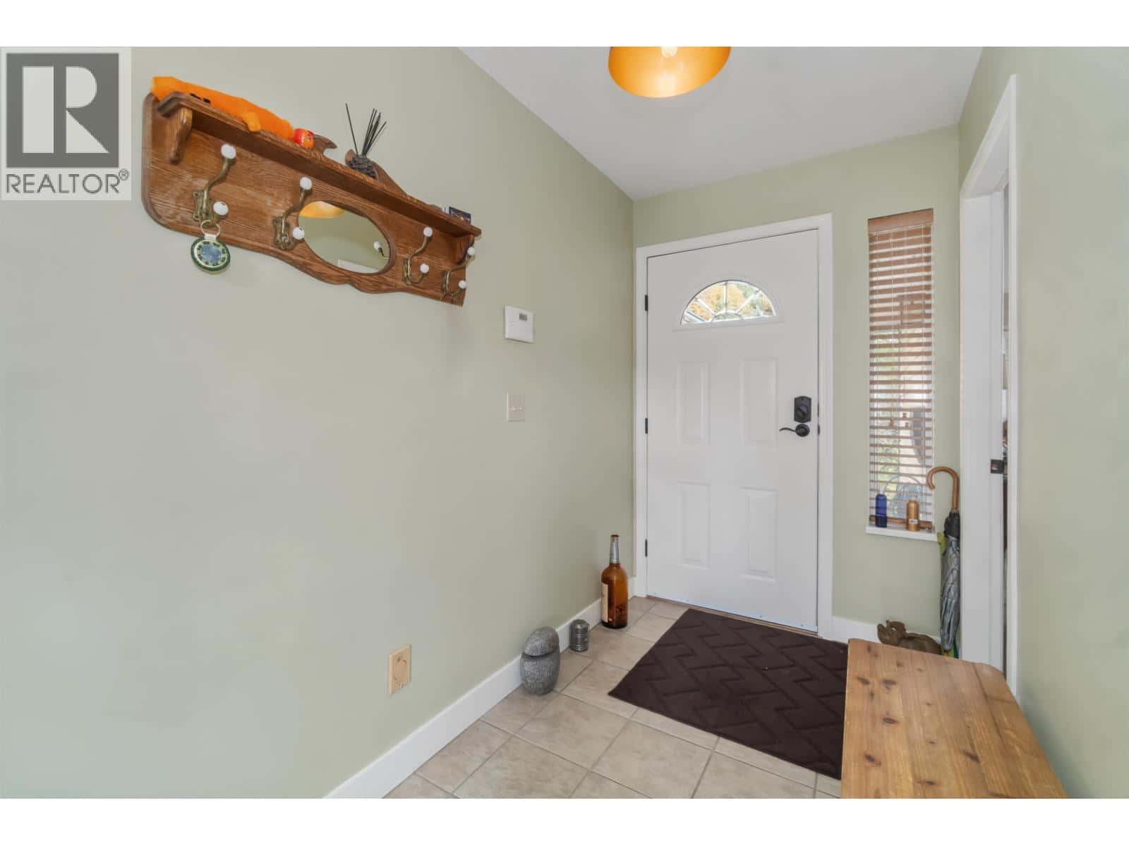 532 SAN REMO DRIVE — Port Moody, British Columbia - Photo 3 of 35