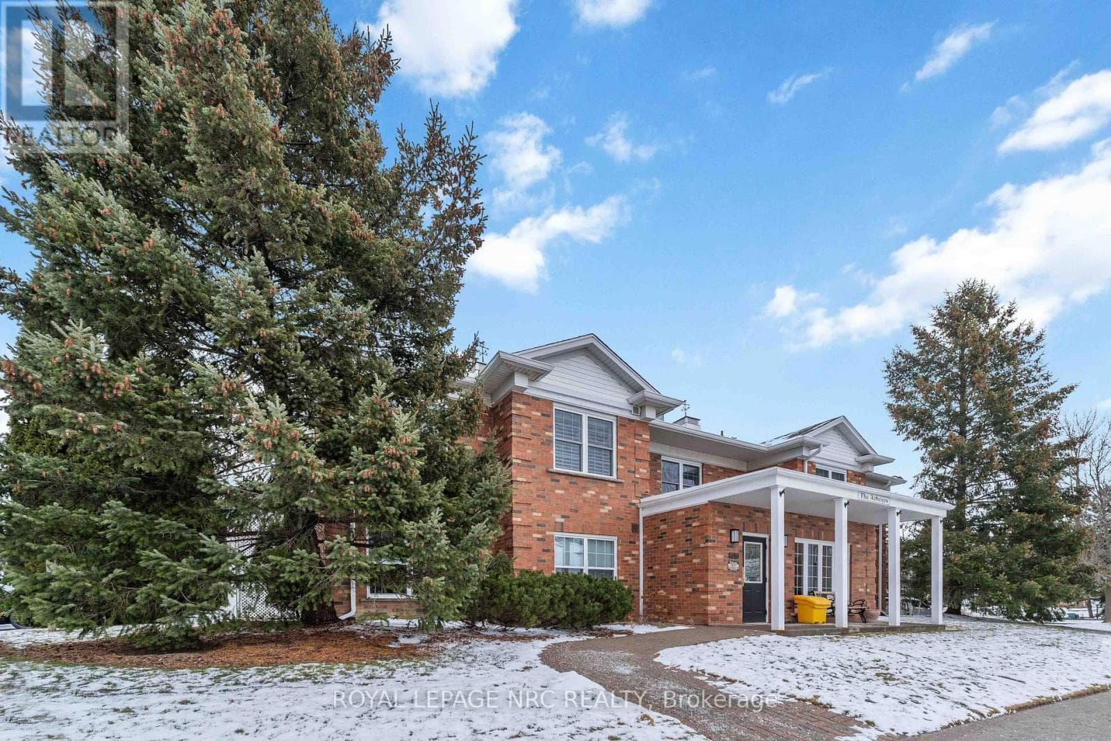 104 - 4090 JOHN CHARLES BOULEVARD — Lincoln (Lincoln-Jordan/Vineland), Ontario - Main photo