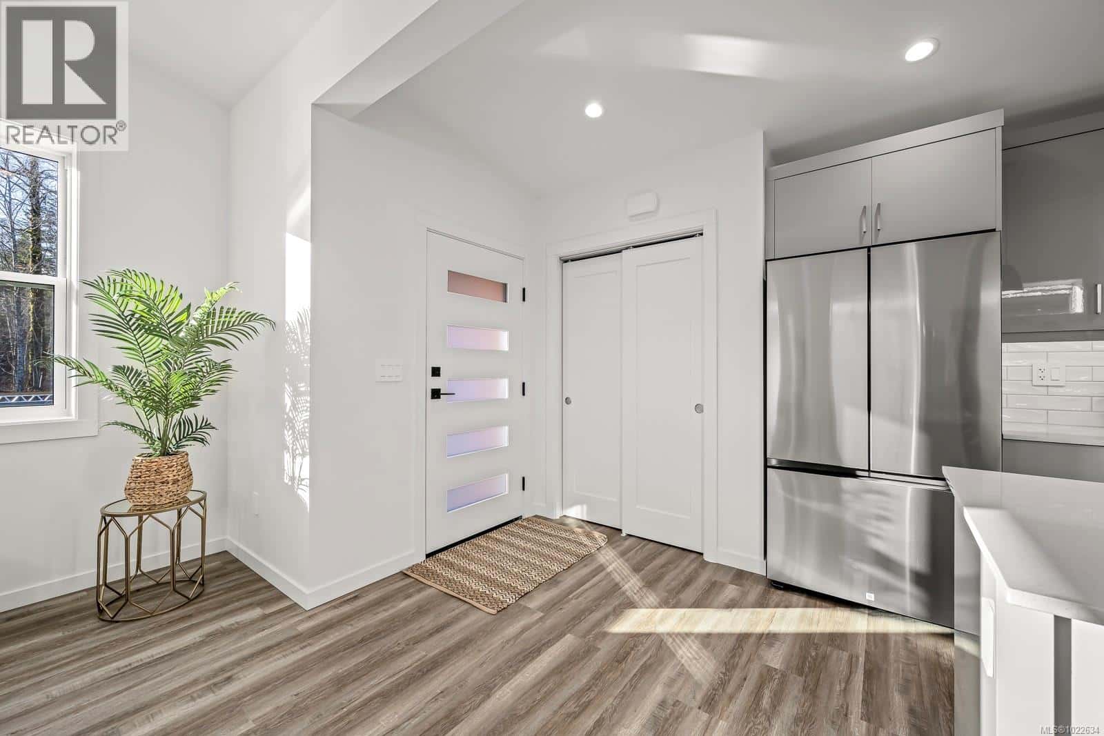 24 3025 Royston Rd — Cumberland, British Columbia - Photo 4 of 39