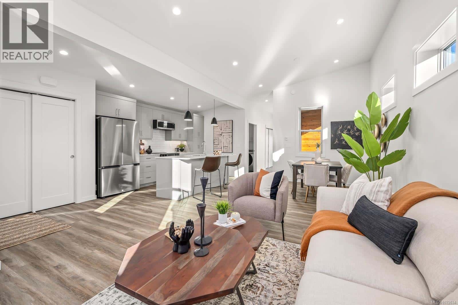 24 3025 Royston Rd — Cumberland, British Columbia - Photo 5 of 39