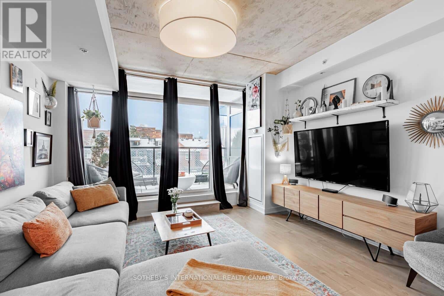 216 - 109 OSSINGTON AVENUE — Toronto (Trinity-Bellwoods), Ontario - Photo 5 of 27