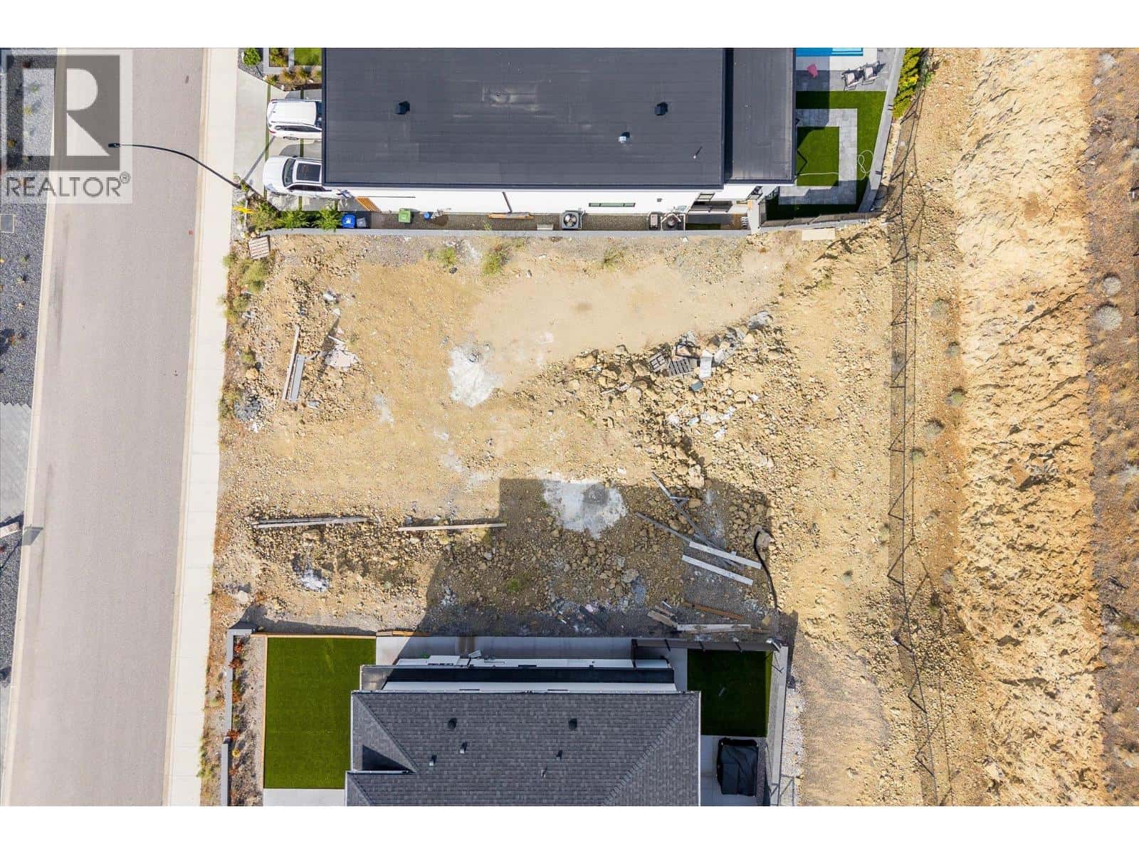 1432 Vineyard Drive — West Kelowna, British Columbia - Photo 5 of 9