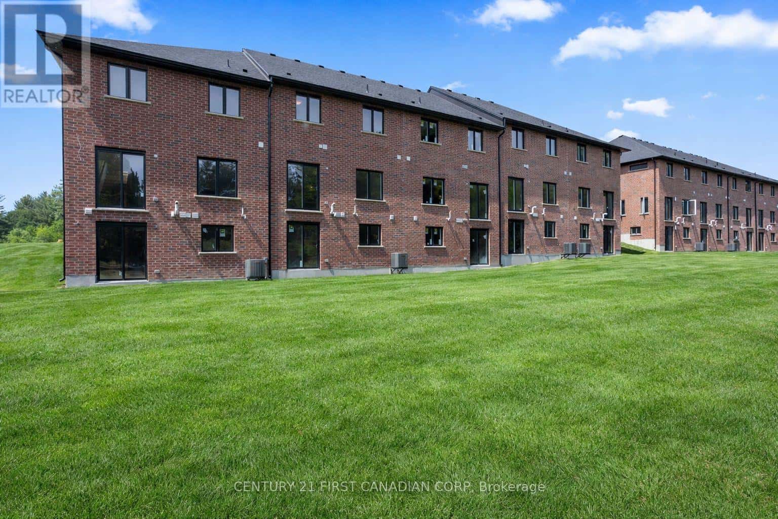 6925 HEATHWOODS AVENUE — London South (South V), Ontario - Photo 3 of 30