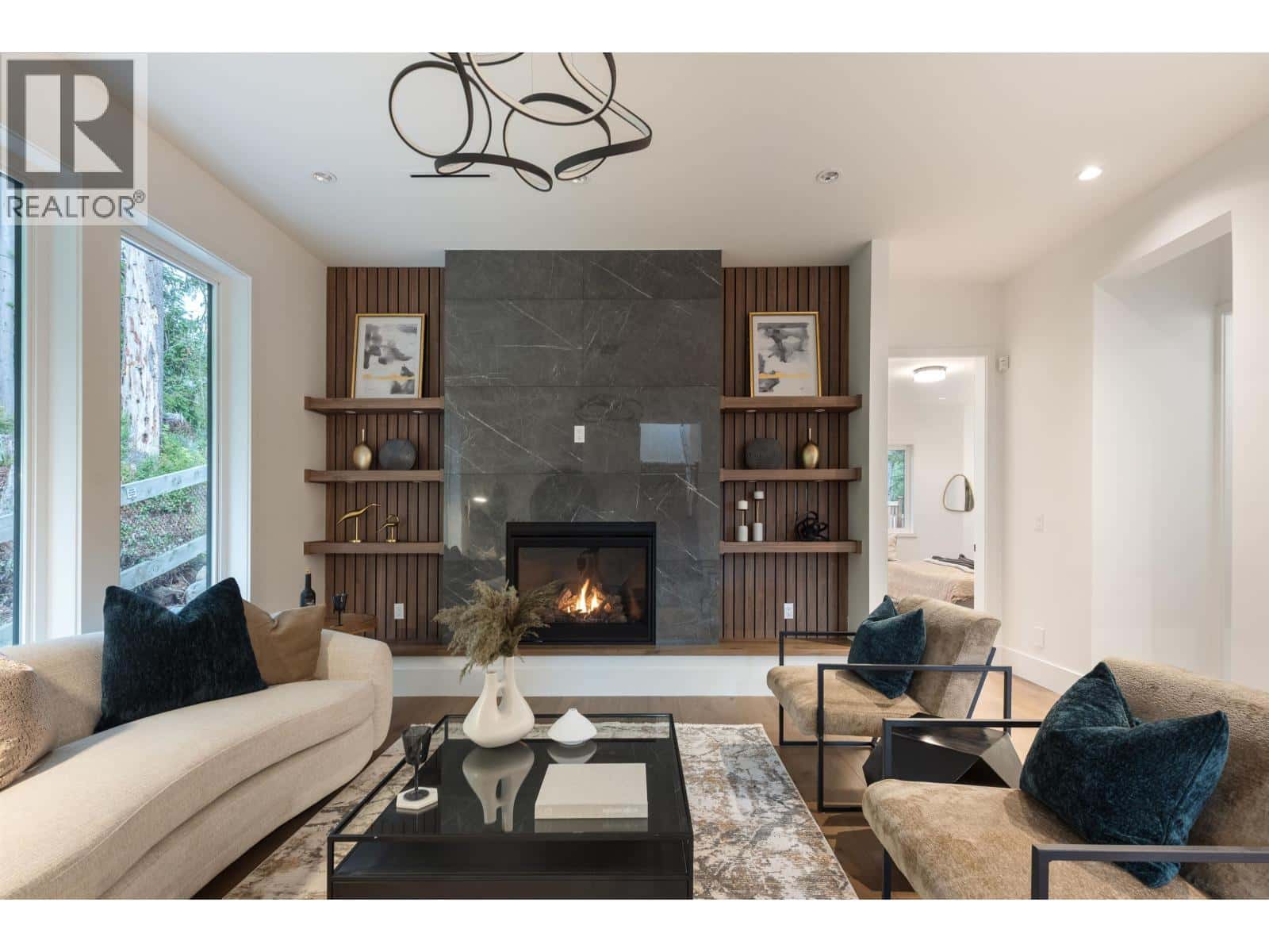 1486 COAST MERIDIAN ROAD — Coquitlam, British Columbia - Photo 5 of 40