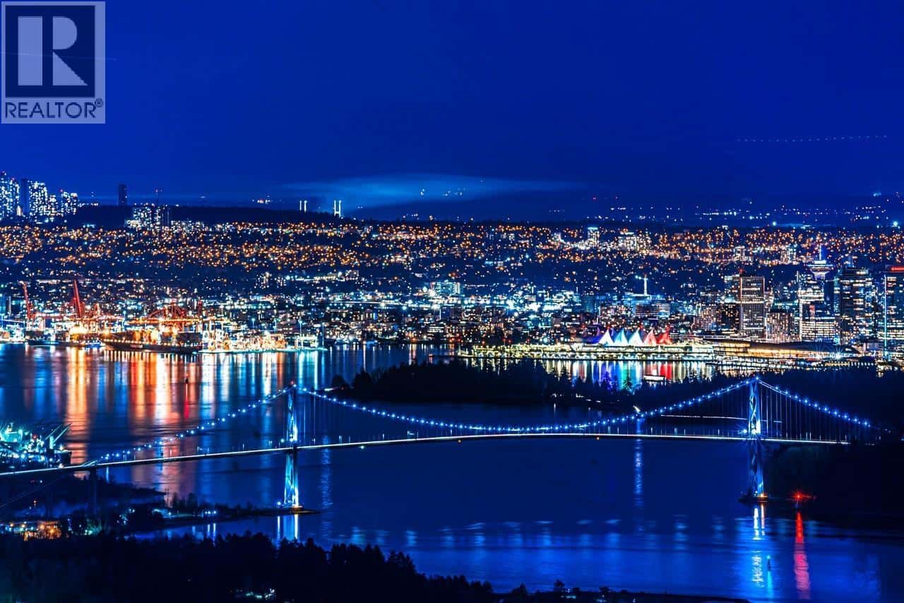 2420 HALSTON COURT — West Vancouver, British Columbia - Photo 4 of 40