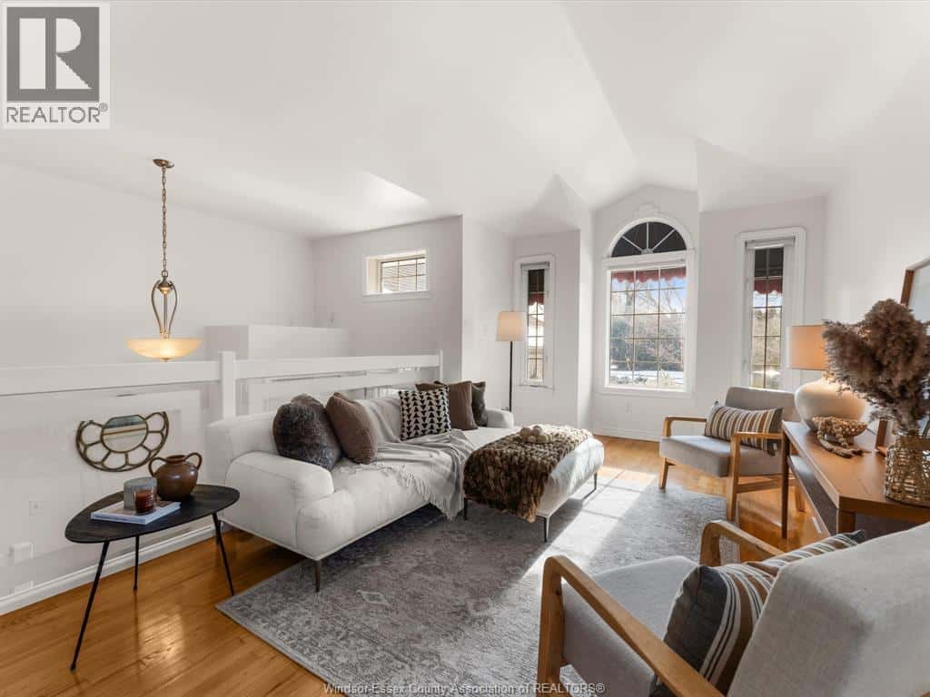 12470 Little River Blvd — Tecumseh, Ontario - Photo 4 of 49