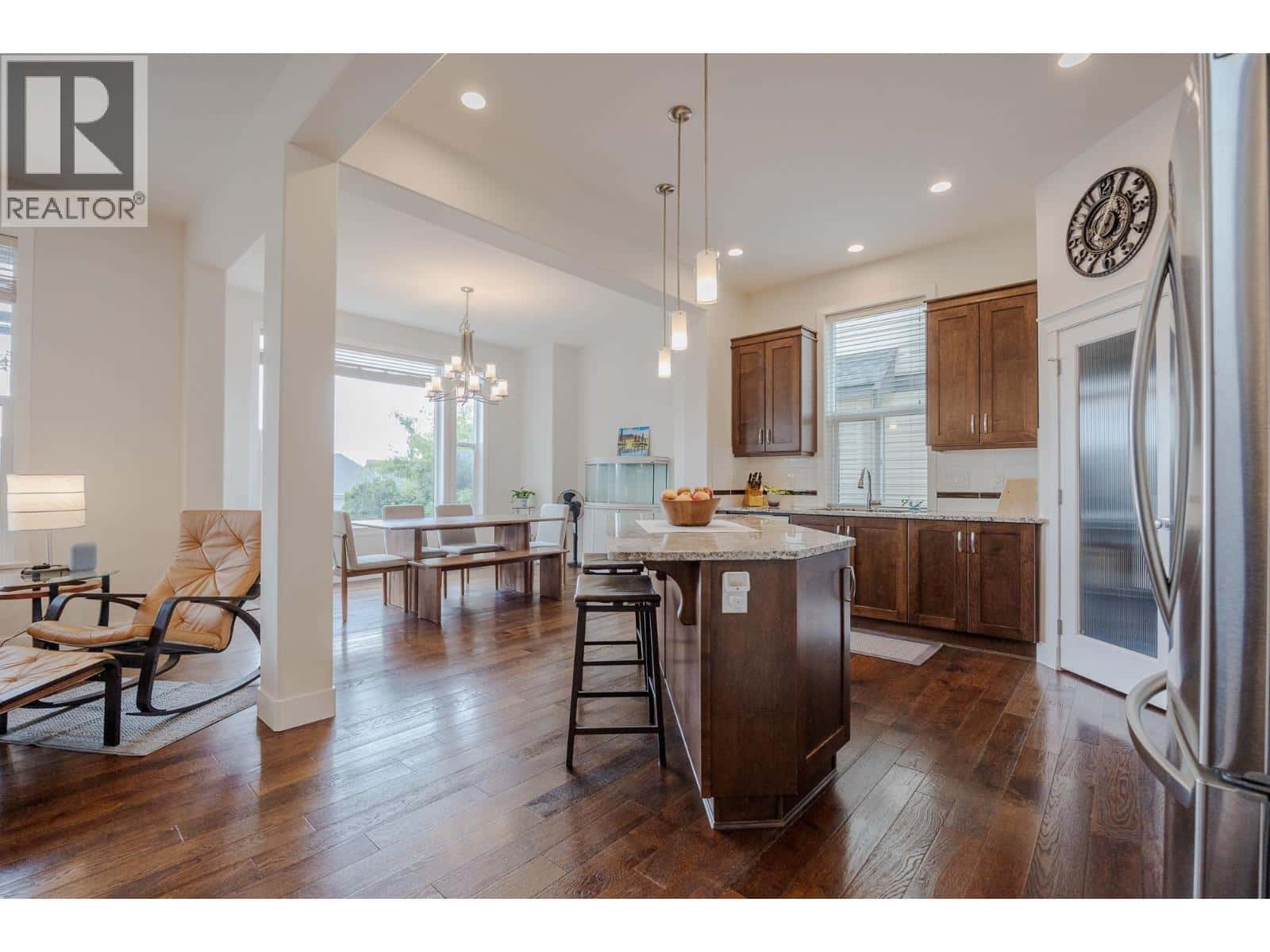 3472 GALLOWAY AVENUE — Coquitlam, British Columbia - Photo 2 of 38