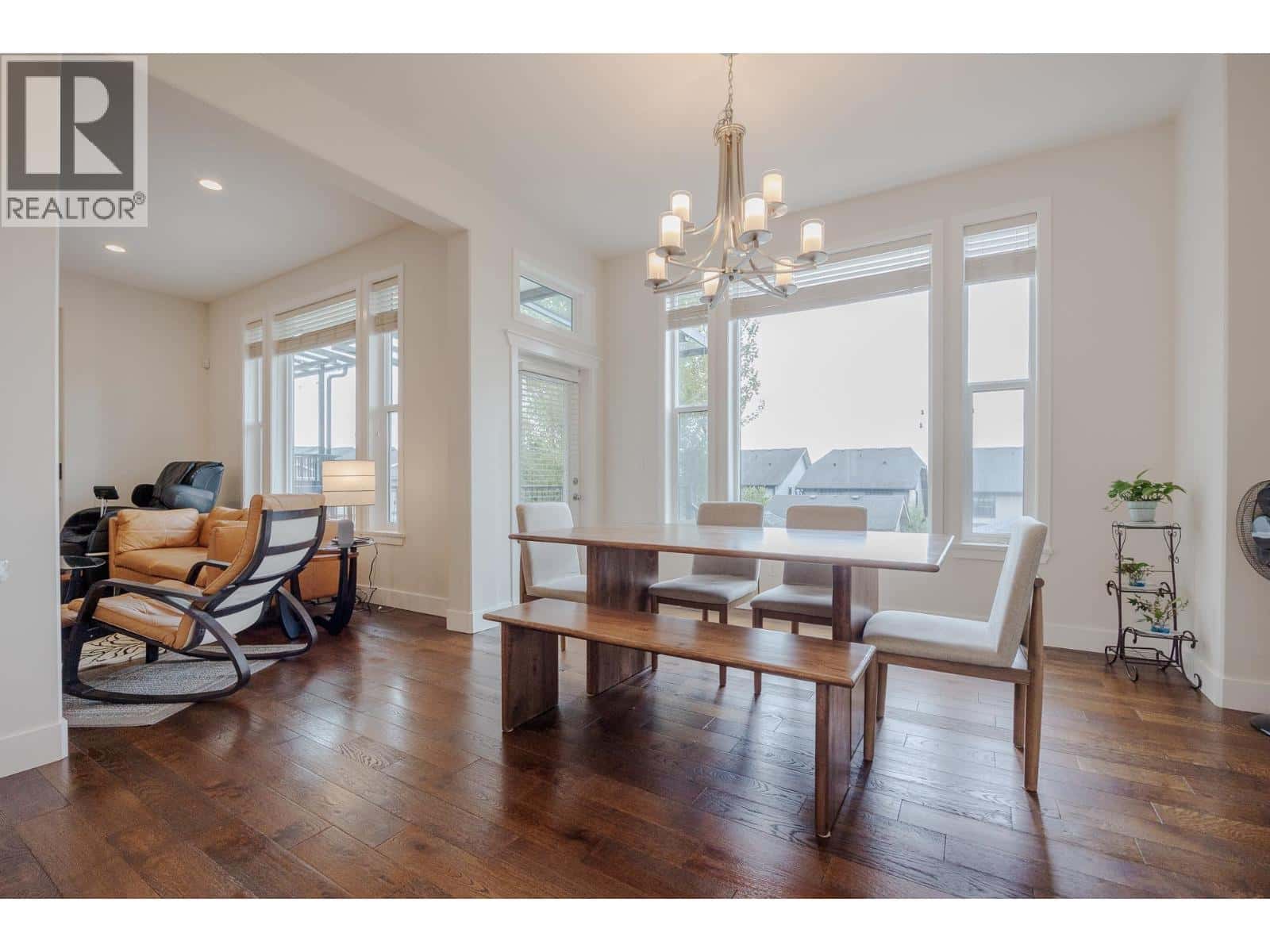 3472 GALLOWAY AVENUE — Coquitlam, British Columbia - Photo 5 of 38