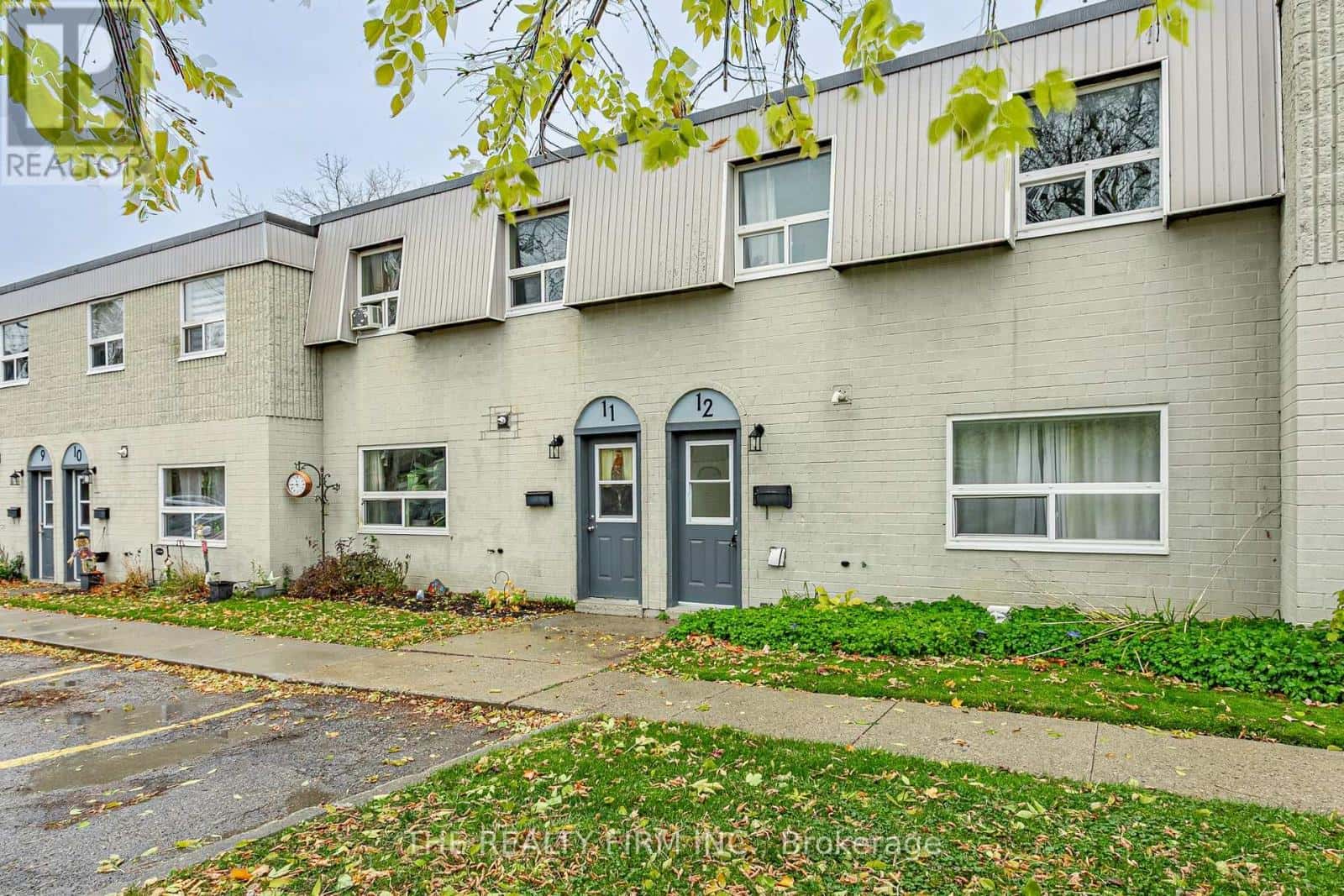 12 - 271 THAMES STREET N — Ingersoll (Ingersoll - North), Ontario - Photo 2 of 20