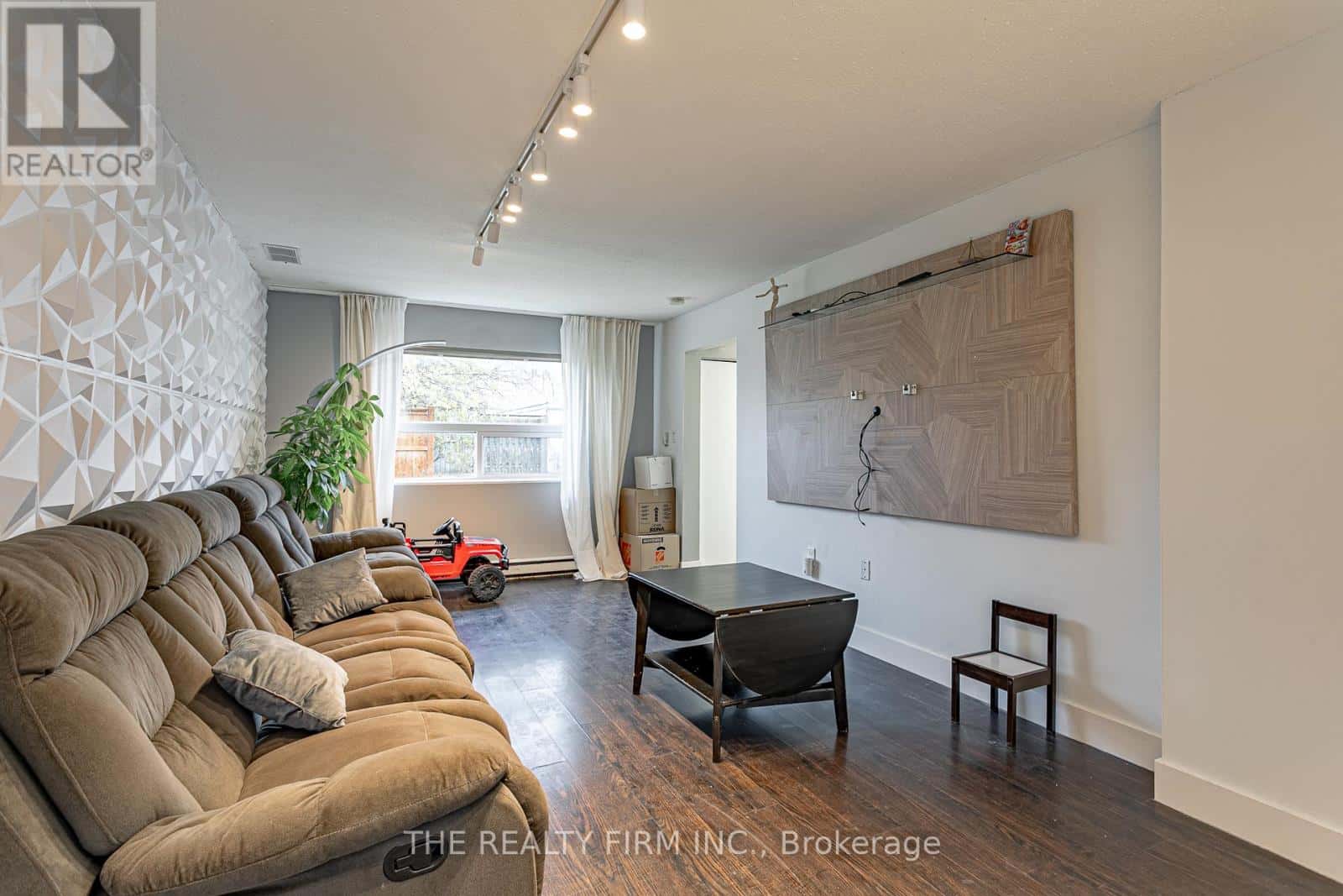 12 - 271 THAMES STREET N — Ingersoll (Ingersoll - North), Ontario - Photo 5 of 20