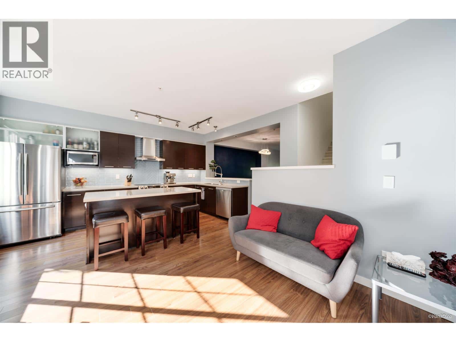 25 550 BROWNING PLACE — North Vancouver, British Columbia - Photo 5 of 40