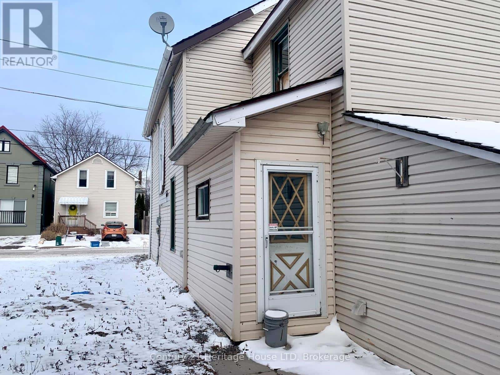 4624 JEPSON STREET — Niagara Falls (Downtown), Ontario - Photo 3 of 22