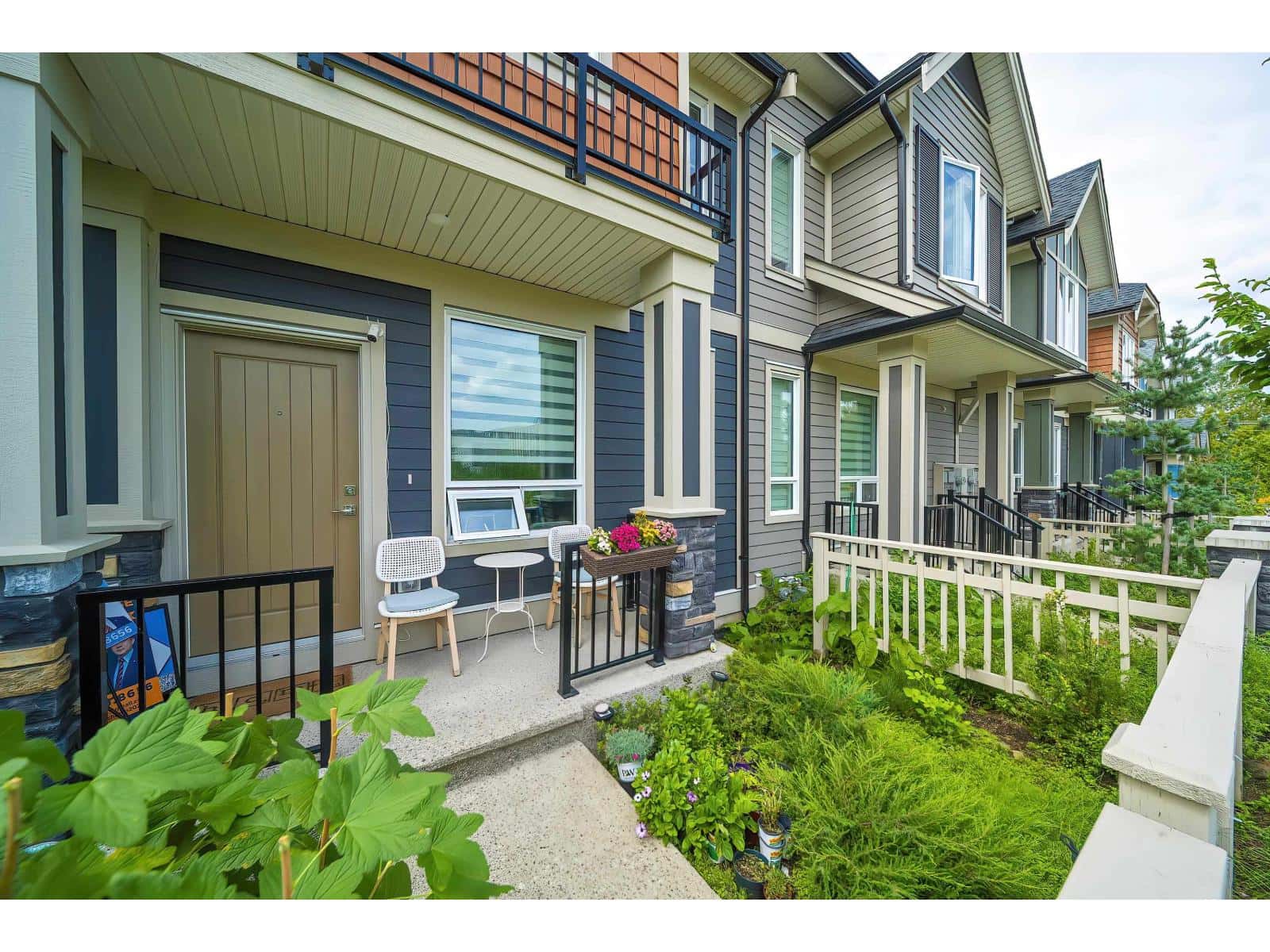 7781 206 STREET — Langley, British Columbia - Photo 4 of 29