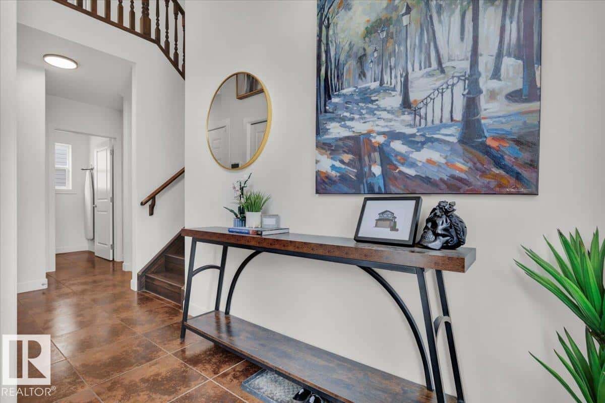 1404 LATTA CO NW — Edmonton, Alberta - Photo 3 of 51