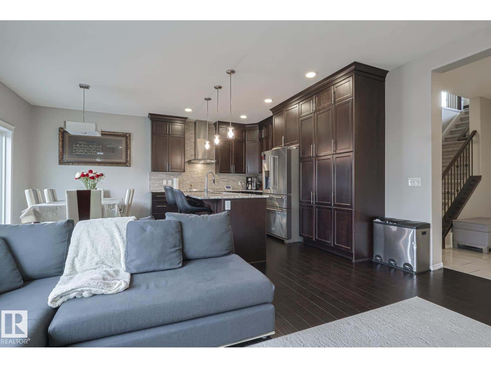 17135 47 ST NW — Edmonton, Alberta - Photo 5 of 35