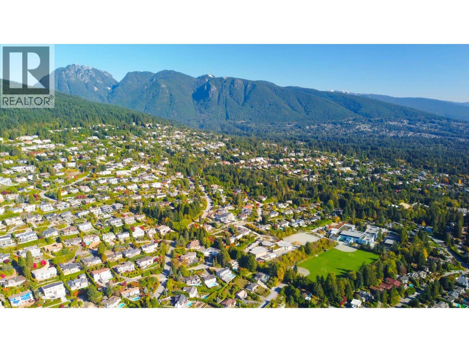 1451 CHARTWELL DRIVE — West Vancouver, British Columbia - Photo 5 of 12