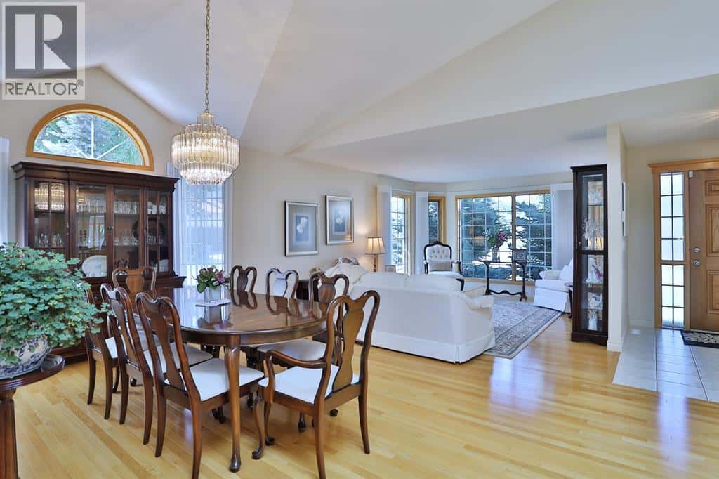 185 Hamptons Square NW — Calgary, Alberta - Photo 2 of 50