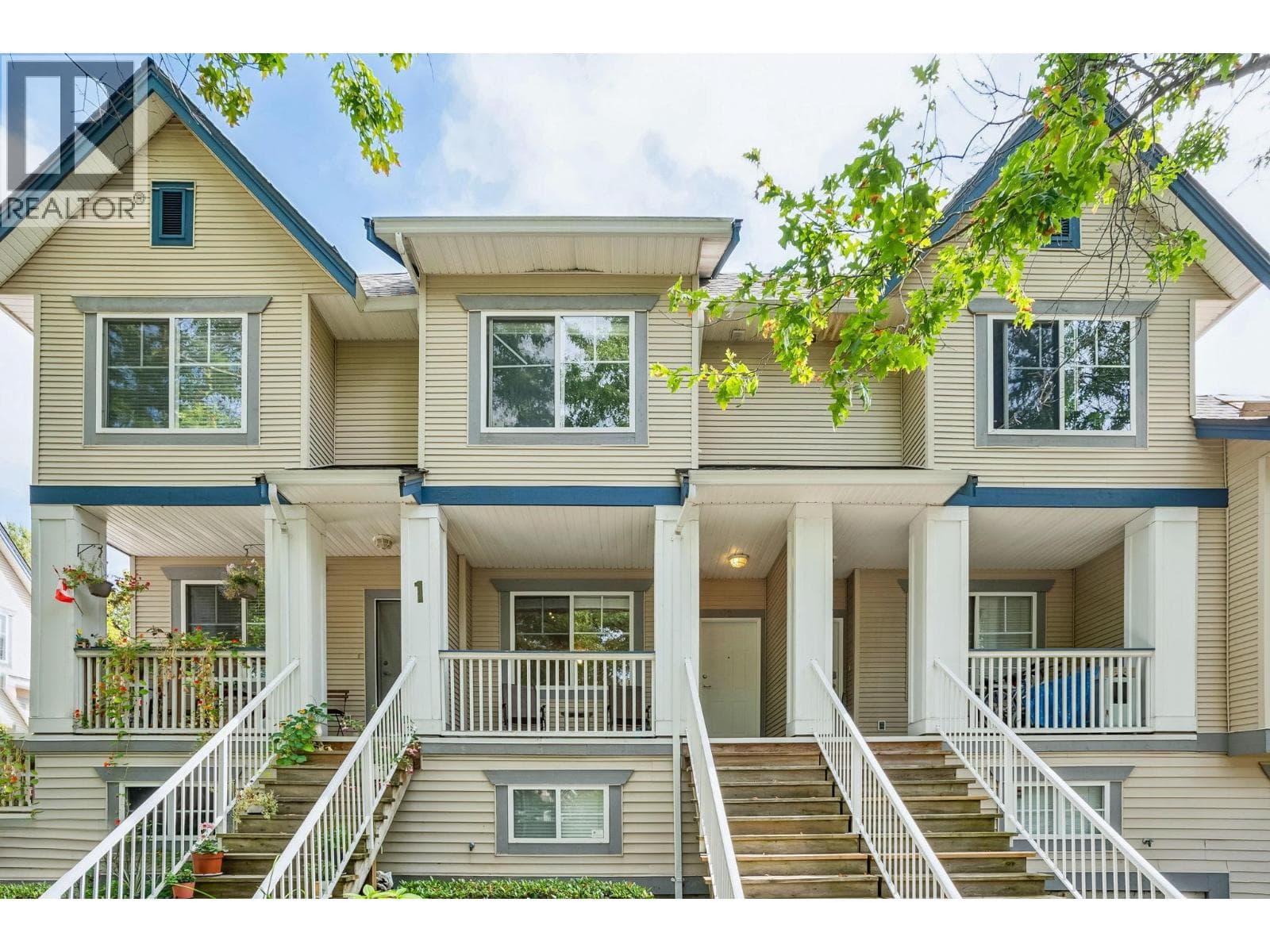 2 6833 LIVINGSTONE PLACE — Richmond, British Columbia - Main photo