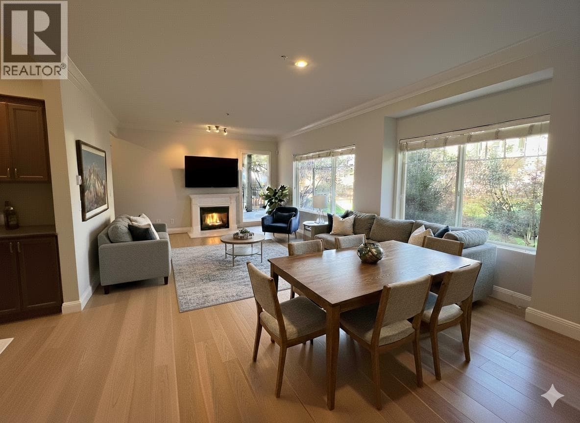 215 22150 DEWDNEY TRUNK ROAD — Maple Ridge, British Columbia - Main photo