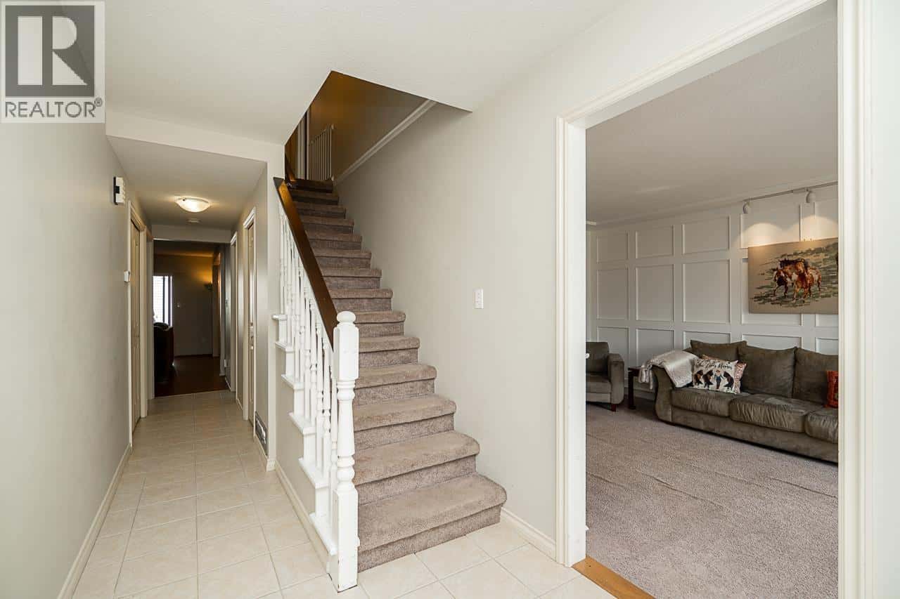 4838 57 STREET — Delta, British Columbia - Photo 3 of 38