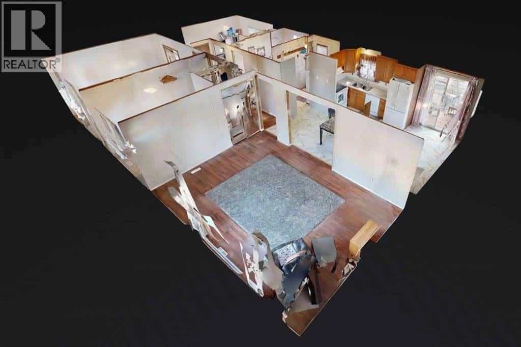 6007 Spruce Drive — Stettler, Alberta - Photo 2 of 32