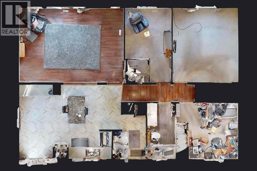 6007 Spruce Drive — Stettler, Alberta - Photo 3 of 32