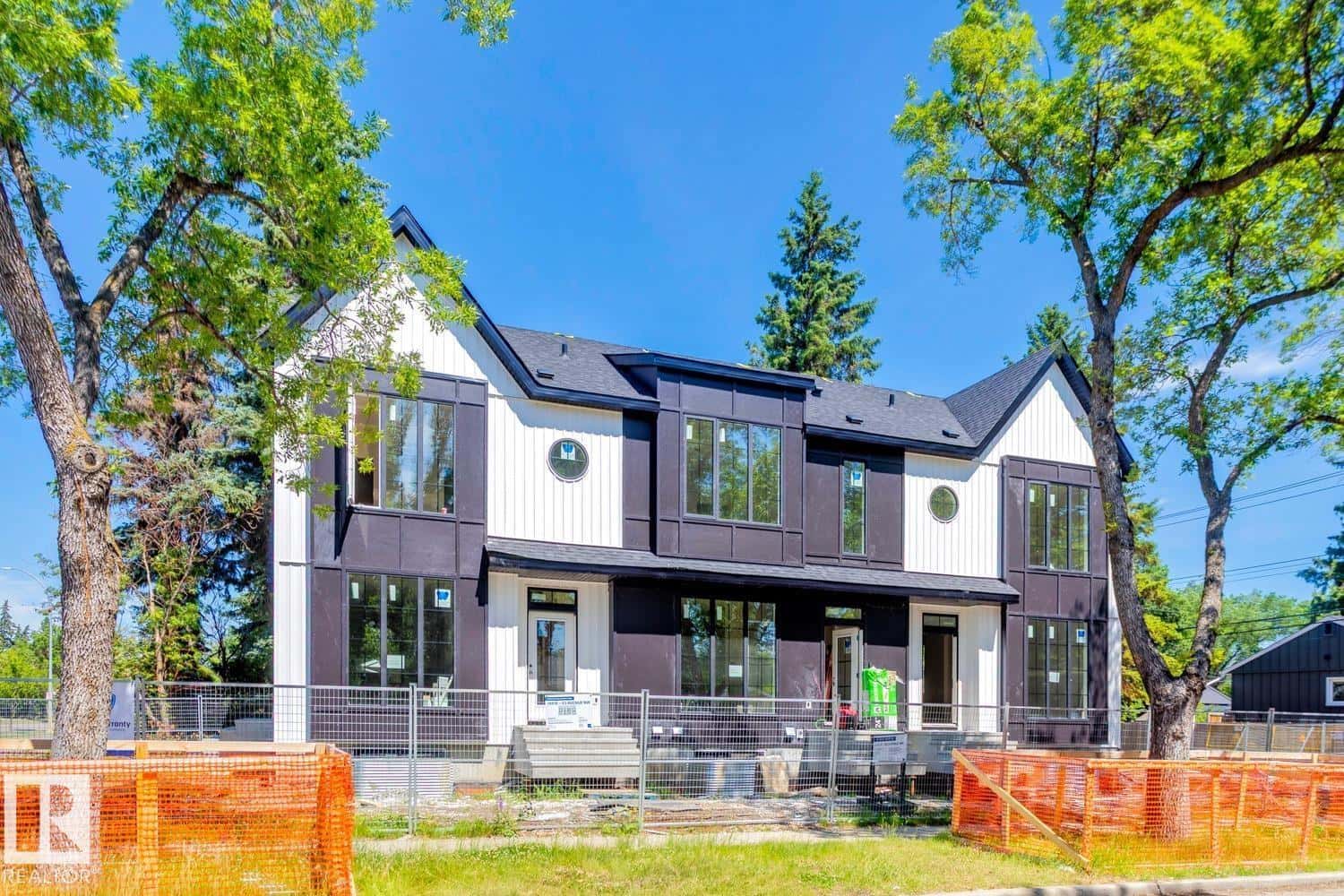 14816 93 AV NW — Edmonton, Alberta - Photo 5 of 5