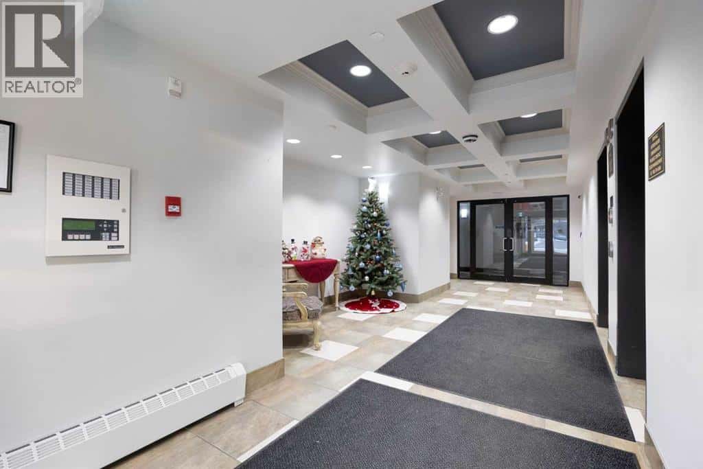 214, 136C Sandpiper Road — Fort McMurray, Alberta - Photo 4 of 27