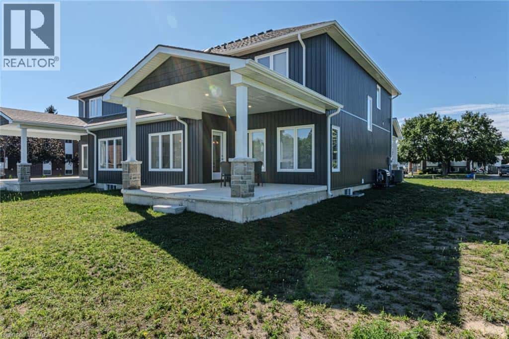 7B YEAGER Avenue — Simcoe, Ontario - Photo 3 of 40