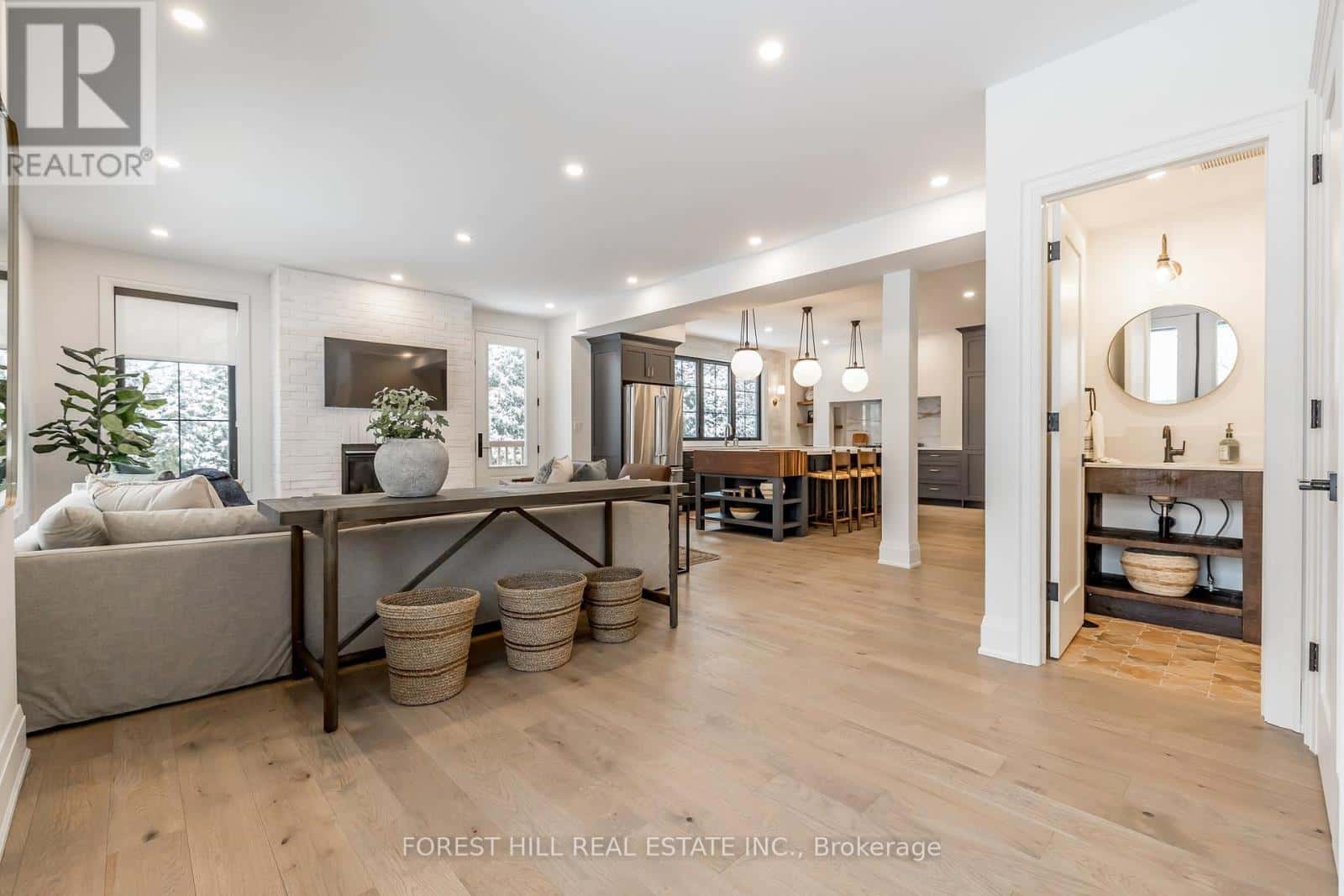 271 CODRINGTON STREET — Barrie (Codrington), Ontario - Photo 2 of 44