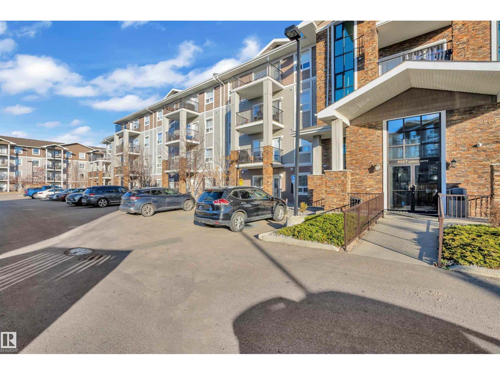 #2115 9357 SIMPSON DR NW — Edmonton, Alberta - Photo 2 of 21