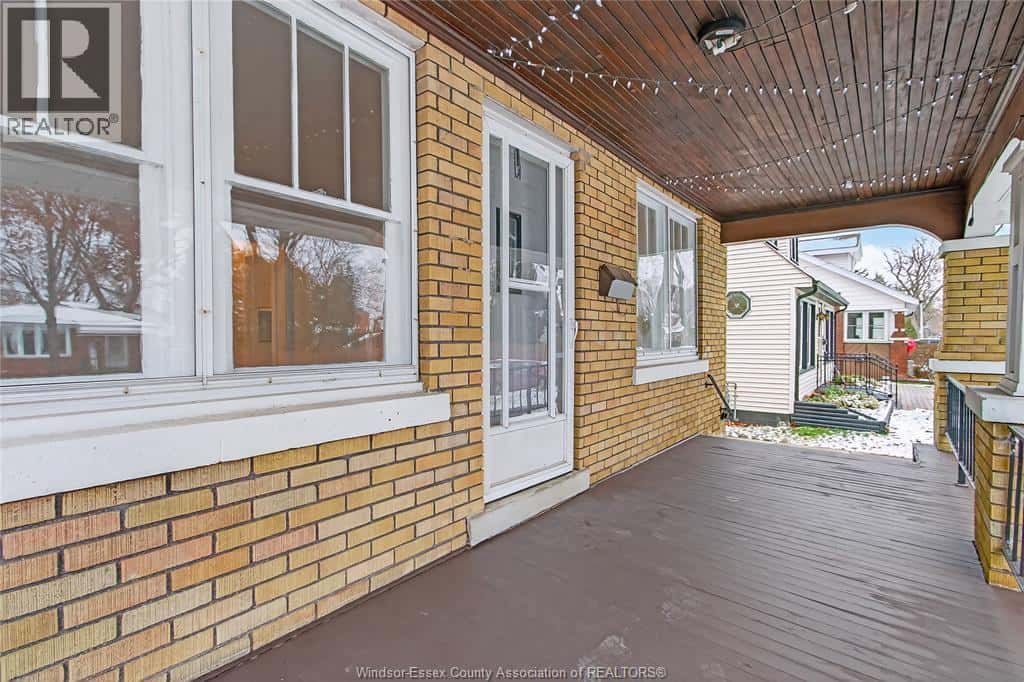 860 EDWARD AVENUE — Windsor - Photo 3 of 49