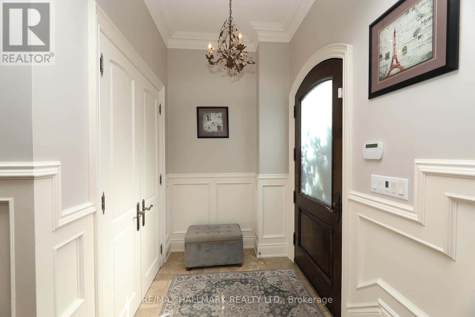 370 DOUGLAS AVENUE — Toronto (Bedford Park-Nortown), Ontario - Photo 3 of 42