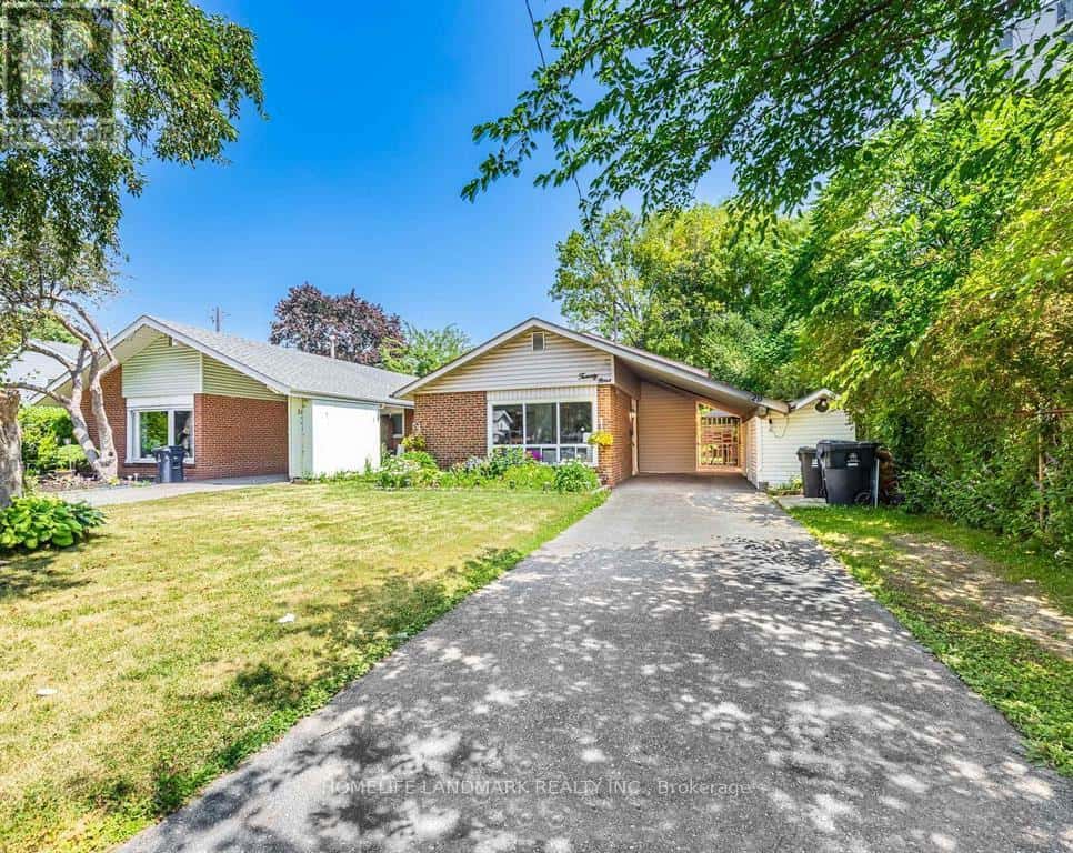 29 ORTON PARK ROAD — Toronto (Morningside), Ontario - Photo 2 of 8