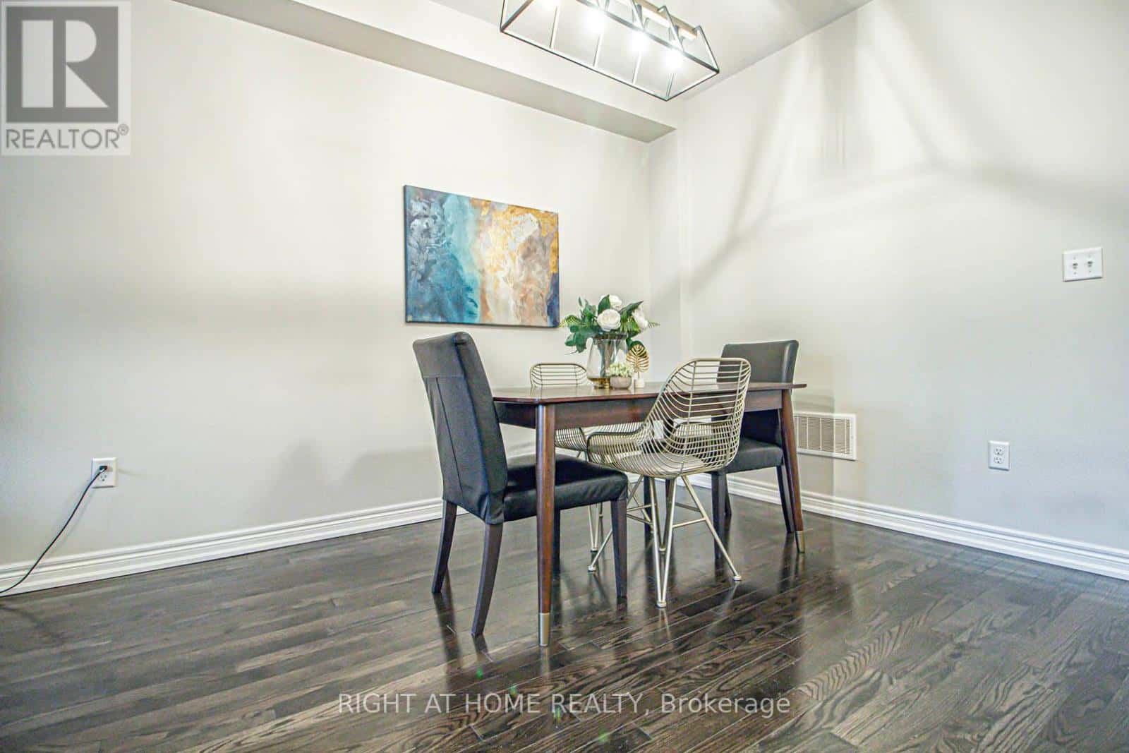 1358 GRANROCK CRESCENT — Mississauga (East Credit), Ontario - Photo 3 of 24