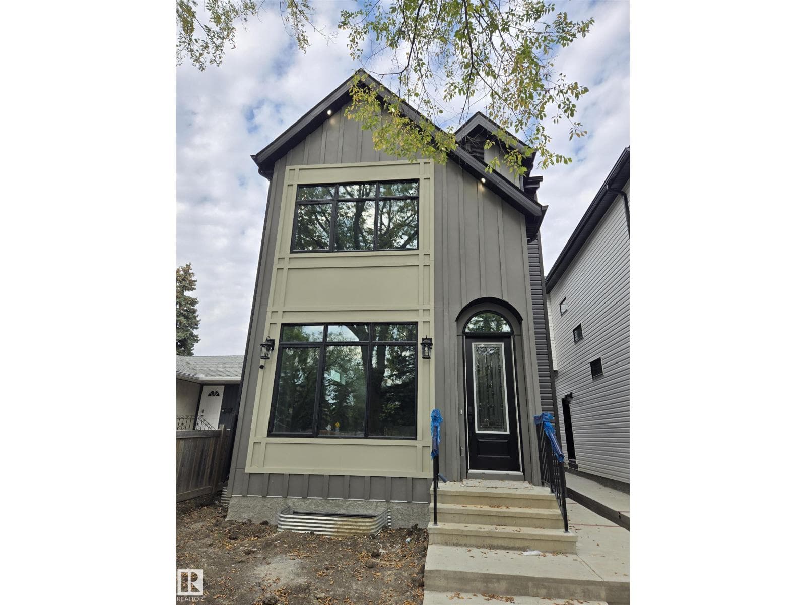 7942 89 AV NW — Edmonton, Alberta - Main photo