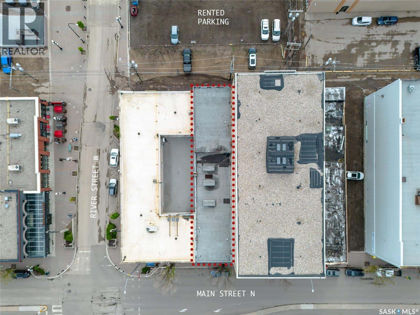 110 Main STREET N — Moose Jaw, Saskatchewan - Photo 3 of 50