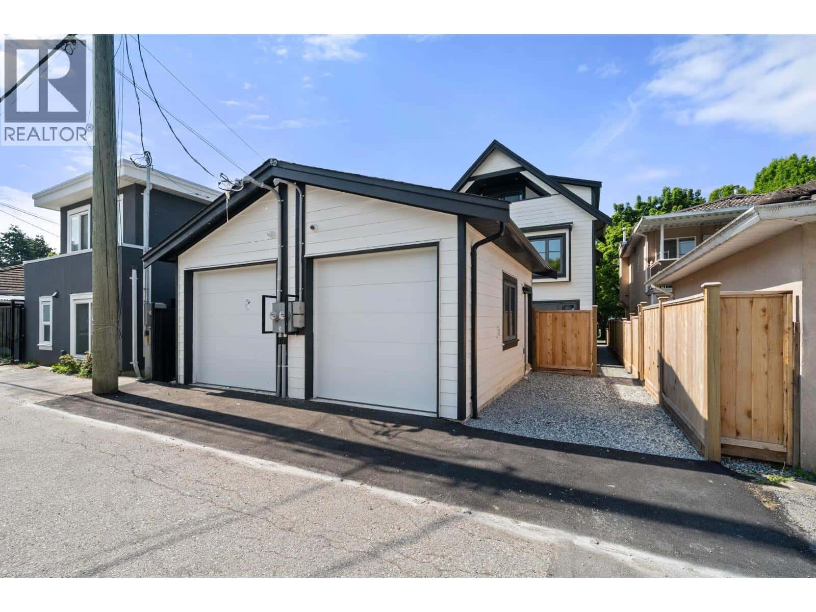 1 3425 ARCHIMEDES STREET — Vancouver, British Columbia - Photo 2 of 12