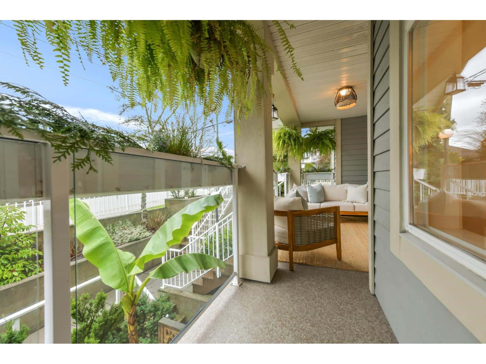 203 15621 MARINE DRIVE — White Rock, British Columbia - Photo 5 of 27