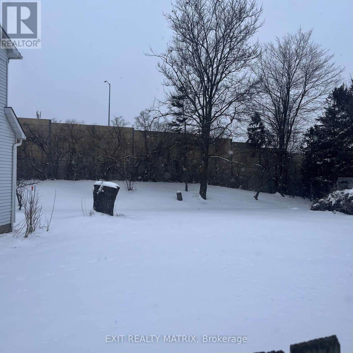 1123 BURGUNDY LANE — Ottawa, Ontario - Photo 5 of 5